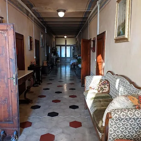 Il Chiostro Di Paolo